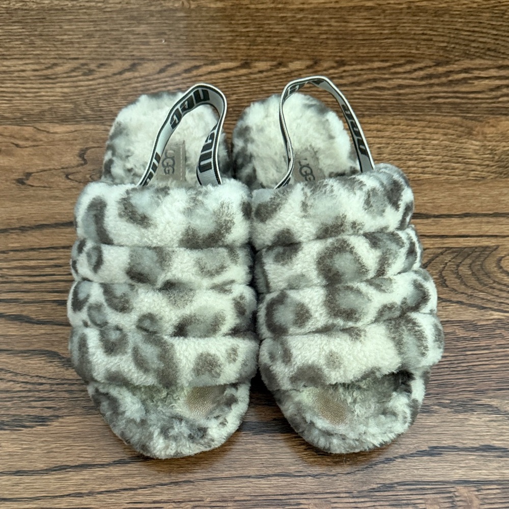 UGG Women's Fluffy Leopard Slippers